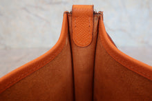 Load image into Gallery viewer, HERMES  EVELYNE TPM Epsom leather Orange □H Engraving Shoulder bag 800050069
