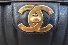 画像をギャラリービューアに読み込む, CHANEL/シャネル マドモアゼルチェーンショルダーバッグ キャビアスキン ブラック/ゴールド金具 ショルダーバッグ 800010033
