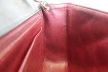 Load image into Gallery viewer, CHANEL  Diana matelasse chain shoulder bag Lambskin Black/Gold hadware Shoulder bag 800020192
