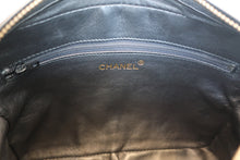 将图片加载到图库查看器，CHANEL/香奈儿 经典双C 流苏 链条包 羊皮 Black/Gold hadware(黑色/金色金属) 肩背包 700100203

