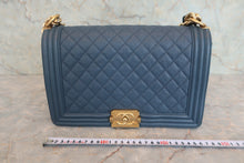 将图片加载到图库查看器，CHANEL/香奈儿 Leboy 链条包 荔枝皮 Blue/Gold hadware(蓝色/金色金属) 肩背包 800020194
