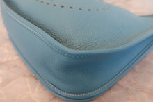 Load image into Gallery viewer, HERMES EVELYNE 3GM Clemence leather Blue jean □L Engraving Shoulder bag 800050109
