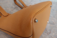 Load image into Gallery viewer, HERMES PICOTIN LOCK PM Clemence leather Natural sable □R Engraving Hand bag 800080179
