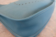 Load image into Gallery viewer, HERMES EVELYNE 3GM Clemence leather Blue jean □L Engraving Shoulder bag 800050109
