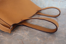 Load image into Gallery viewer, HERMES PICOTIN LOCK PM Clemence leather Natural sable □R Engraving Hand bag 800080179
