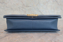 将图片加载到图库查看器，CHANEL/香奈儿 Leboy 链条包 荔枝皮 Blue/Gold hadware(蓝色/金色金属) 肩背包 800020194
