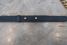 将图片加载到图库查看器，CHANEL/香奈儿 Leboy 链条包 荔枝皮 Blue/Gold hadware(蓝色/金色金属) 肩背包 800020194

