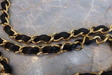 将图片加载到图库查看器，CHANEL/香奈儿 中号CF 单盖包 链条包 羊皮 Black/Gold hadware(黑色/金色金属) 肩背包 700100206
