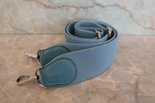 Load image into Gallery viewer, HERMES EVELYNE 3GM Clemence leather Blue jean □L Engraving Shoulder bag 800050109
