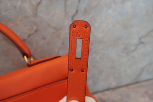 HERMES KELLY 32 Gulliver leather Orange 〇Z Engraving Shoulder bag 600080124