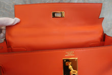 将图片加载到图库查看器，HERMES KELLY 32 Gulliver leather Orange 〇Z刻印 Shoulder bag 600080124
