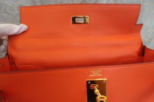 HERMES KELLY 32 Gulliver leather Orange 〇Z Engraving Shoulder bag 600080124