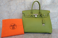 将图片加载到图库查看器，HERMES BIRKIN 35 Togo leather Anis green □H刻印 Hand bag 600060002
