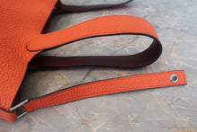 Load image into Gallery viewer, HERMES PICOTIN LOCK Eclat MM Clemence leather/Swift leather Orange poppy/Bordeaux A Engraving Hand bag 700070078
