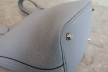 Load image into Gallery viewer, HERMES PICOTIN LOCK PM Clemence leather Blue lin □Q Engraving Hand bag 800080094
