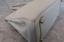 Load image into Gallery viewer, HERMES BIRKIN 30 Clemence leather Gris perle（Pearl gray）  □O Engraving Hand bag 800010226
