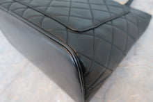 画像をギャラリービューアに読み込む, CHANEL/シャネル 復刻トート ラムスキン ブラック/ゴールド金具 トートバッグ 800060214
