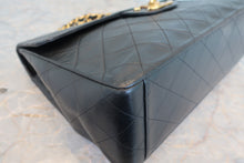 将图片加载到图库查看器，CHANEL/香奈儿 大号CF 单盖 链条包 羊皮 Black/Gold hadware(黑色/金色金属) 肩背包 700100180
