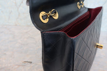 将图片加载到图库查看器，CHANEL/香奈儿 大号CF 单盖 链条包 羊皮 Black/Gold hadware(黑色/金色金属) 肩背包 700100180
