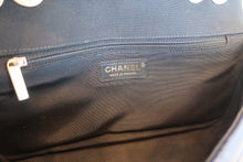 画像をギャラリービューアに読み込む, CHANEL/シャネル マトラッセチェーンショルダーバッグ ラムスキン ブラック/ネイビー/ゴールド金具 ショルダーバッグ 700080117
