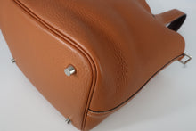Load image into Gallery viewer, HERMES PICOTIN LOCK ECLAT MM Clemence leather/Swift leather Toffee/Bordeaux A Engraving Hand bag 800100048
