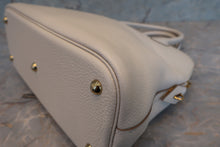 Load image into Gallery viewer, HERMES／BOLIDE 31 Clemence leather Craie A Engraving Shoulder bag 700050277
