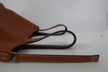 Load image into Gallery viewer, HERMES PICOTIN LOCK ECLAT MM Clemence leather/Swift leather Toffee/Bordeaux A Engraving Hand bag 800100048
