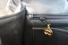 Load image into Gallery viewer, CHANEL Medium Matelasse single flap double chain shoulder bag Lambskin Black/Gold hadware Shoulder bag 800020198
