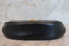 将图片加载到图库查看器，CHANEL/香奈儿 经典双C 链条包 羊皮 Black/Gold hadware(黑色/金色金属) 肩背包 700100158
