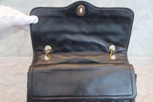 Load image into Gallery viewer, CHANEL Matelasse Paris Limited double flap chain shoulder bag Lambskin Black/Gold hadware Shoulder bag 600040124
