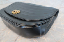 将图片加载到图库查看器，CHANEL/香奈儿 经典双C 链条包 羊皮 Black/Gold hadware(黑色/金色金属) 肩背包 700100158
