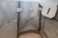 Load image into Gallery viewer, HERMES BIRKIN 30 Clemence leather Pearl gray □O Engraving Hand bag 600070090
