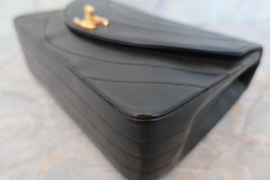 CHANEL CC mark chain shoulder bag Lambskin Black/Gold hadware Shoulder bag 600030024