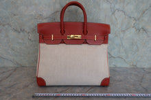 Load image into Gallery viewer, HERMES HAUT A COURROIRE 32 Toile H/Box carf leather Beige/Brique 〇Y Engraving Hand bag 800080158
