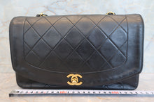 将图片加载到图库查看器，CHANEL/香奈儿 戴妃 CF 链条包 羊皮 Black/Gold hadware(黑色/金色金属) 肩背包 700100170

