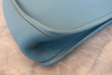 画像をギャラリービューアに読み込む, HERMES／エルメス ヴェスパPM トリヨンクレマンス ブルージーン ショルダーバッグ 800010048
