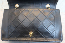 将图片加载到图库查看器，CHANEL/香奈儿 戴妃 CF 链条包 羊皮 Black/Gold hadware(黑色/金色金属) 肩背包 700100170
