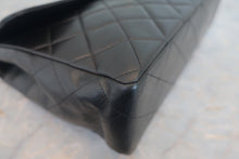 Load image into Gallery viewer, CHANEL Medium Matelasse single flap double chain shoulder bag Lambskin Black/Gold hadware Shoulder bag 800020161
