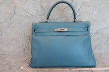 Load image into Gallery viewer, HERMES KELLY 35 Gulliver leather Blue jean □C Engraving □C Engraving 600050151
