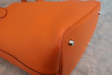 画像をギャラリービューアに読み込む, HERMES／エルメス ピコタンロックＭＭ トリヨンクレマンス オレンジ □O刻印 ハンドバッグ 600120186

