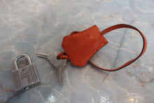 將圖片載入圖庫檢視器 HERMES／エルメス ボリード1923 シェーブル オレンジ □M刻印 ハンドバッグ 800080071

