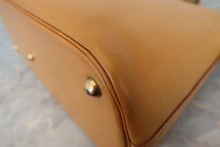 Load image into Gallery viewer, HERMES BOLIDE 35 Box carf leather Natural sable 〇X Engraving Shoulder bag 800050068
