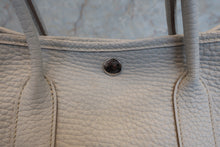 将图片加载到图库查看器，HERMES GARDEN PARTY TPM Negonda leather Pearl gray □Q刻印 Tote bag 600090220
