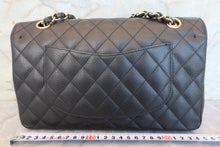 画像をギャラリービューアに読み込む, CHANEL/シャネル マトラッセＷフラップＷチェーンショルダーバッグ キャビアスキン ブラック/ゴールド金具 ショルダーバッグ 700080099
