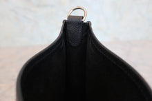 Load image into Gallery viewer, HERMES  EVELYNE TPM Epsom leather Black A Engraving Shoulder bag 800080040
