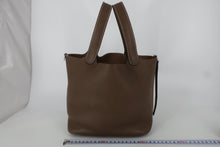 将图片加载到图库查看器，HERMES PICOTIN LOCK MM Clemence leather Etoupe gray Y刻印 Hand bag 800100025
