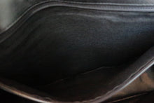 Load image into Gallery viewer, CHANEL Medium Matelasse single flap chain shoulder bag Lambskin Black/Gold hadware Shoulder bag 600040135
