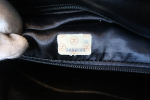 CHANEL/シャネル ココマークチェーンショルダーバッグ キャビアスキン ブラック/ゴールド金具 ショルダーバッグ 700080105