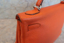 画像をギャラリービューアに読み込む, HERMES／エルメス ケリー32 トリヨンクレマンス オレンジ □M刻印 ショルダーバッグ 800010066

