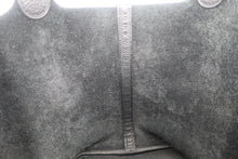 Load image into Gallery viewer, HERMES PICOTIN LOCK MM Clemence leather Black C Engraving Hand bag 800090209
